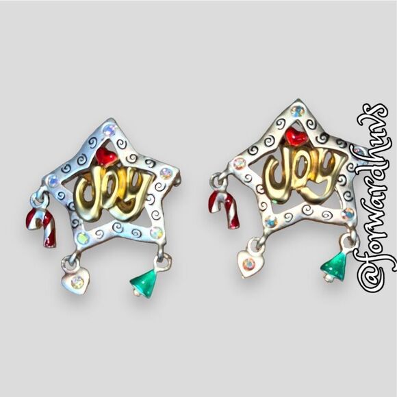 Set of AJMC Silver Tone Star Shaped Christmas Holiday Brooches with Dangling Cha - Picture 3 of 11